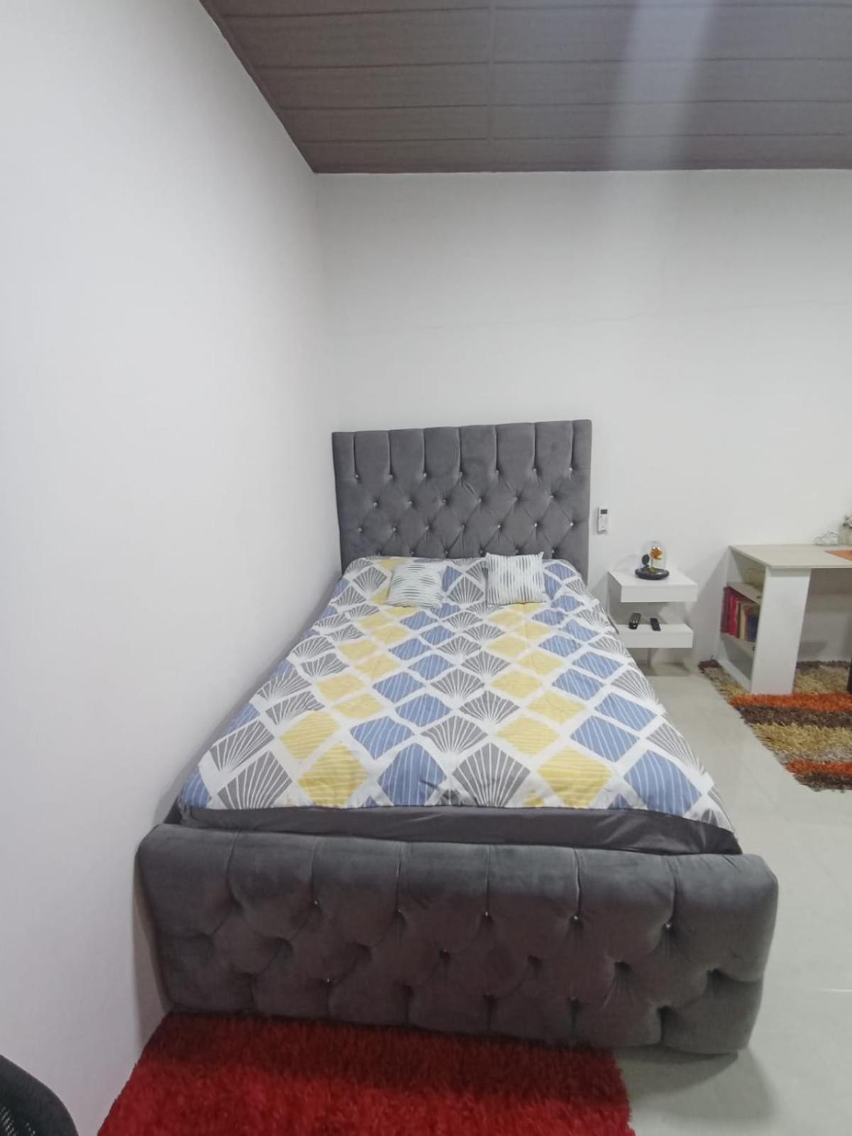 Suite Elegante En Urbanizacion Privada Machala Exterior photo