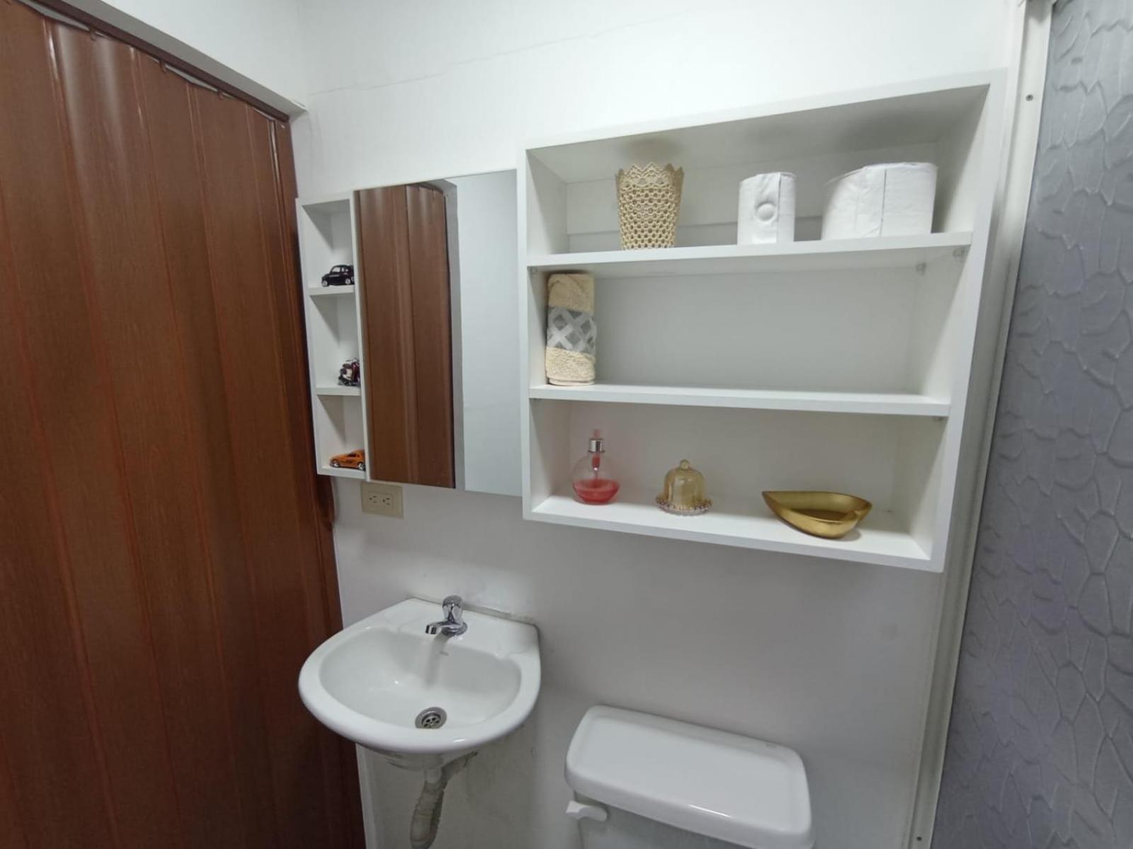 Suite Elegante En Urbanizacion Privada Machala Exterior photo